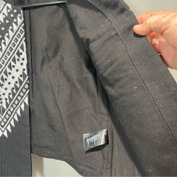 H&M Beaded Embroidered Crop Black and White Women Jacket size 4 - Picture 10 of 15